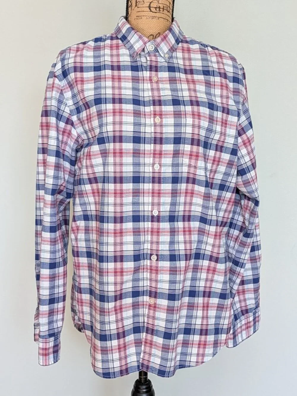 Banana Republic Grant Fit Button Up Shirt